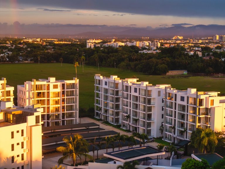Proyecto Residencial en Cerro Hermoso, Santiago