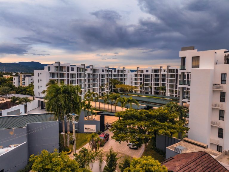 Proyecto Residencial en Cerro Hermoso, Santiago