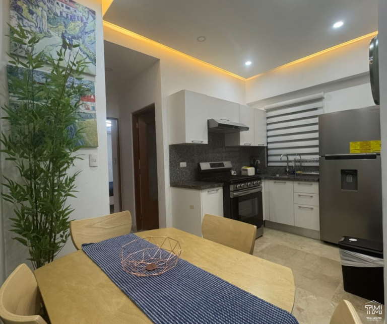 Apartamento en venta cerca de Acrópolis Center