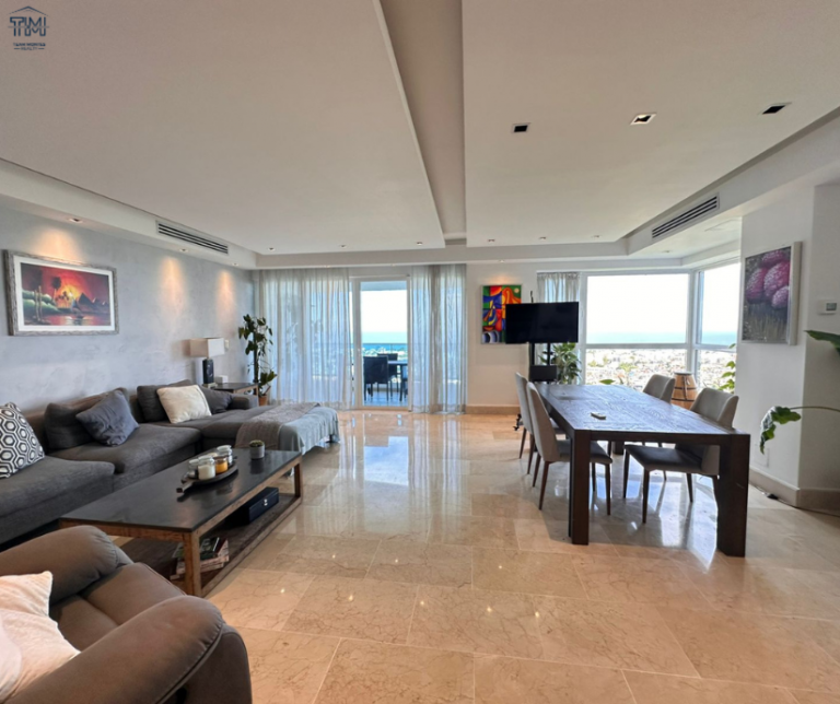 Apartamento en venta en la Avenida Anacaona