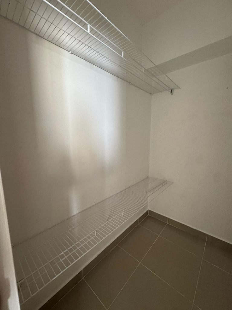 Apartamento de 3 habitaciones en venta en Evaristo Morales