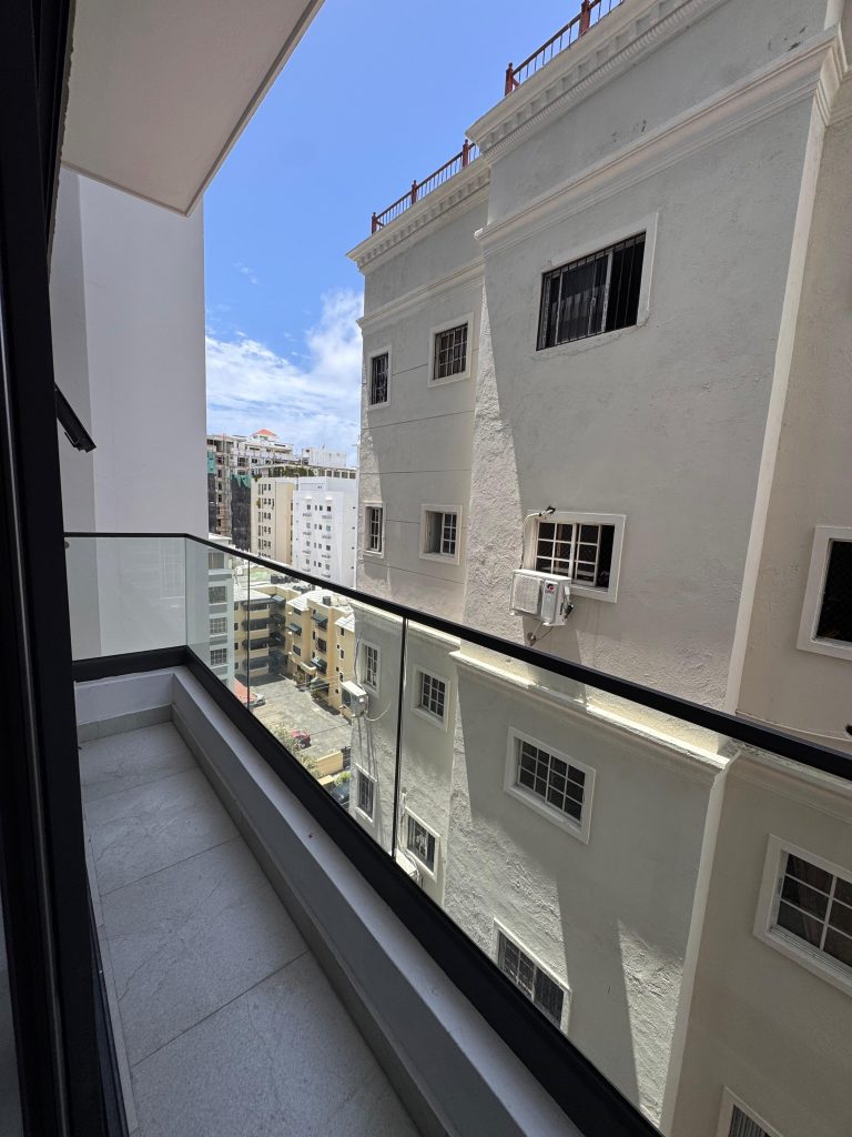 Apartamento de 1 habitación a la venta en Evaristo Morales