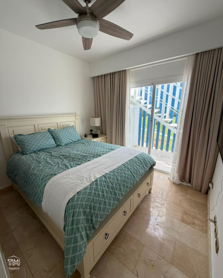 Penthouse a la venta en Cana Bay con vista al campo de golf
