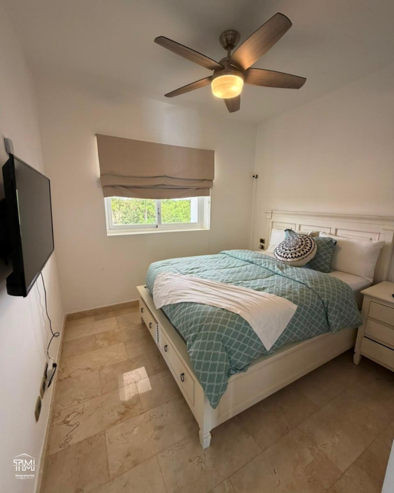 Penthouse a la venta en Cana Bay con vista al campo de golf